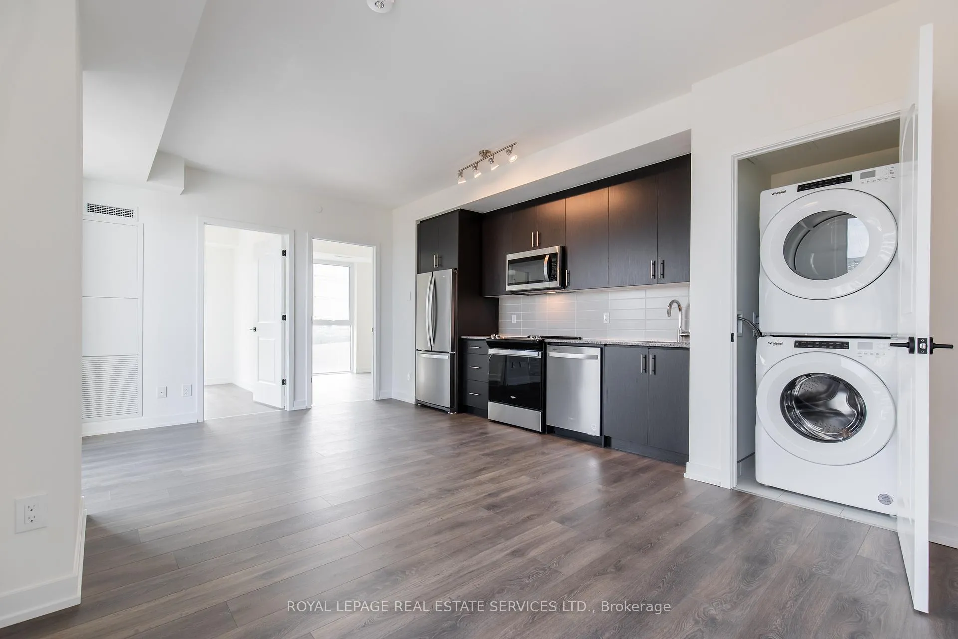 Photo 8 of Unit 410, 335 Wheat Boom Drive, Oakville, Joshua Meadows — HOMEH