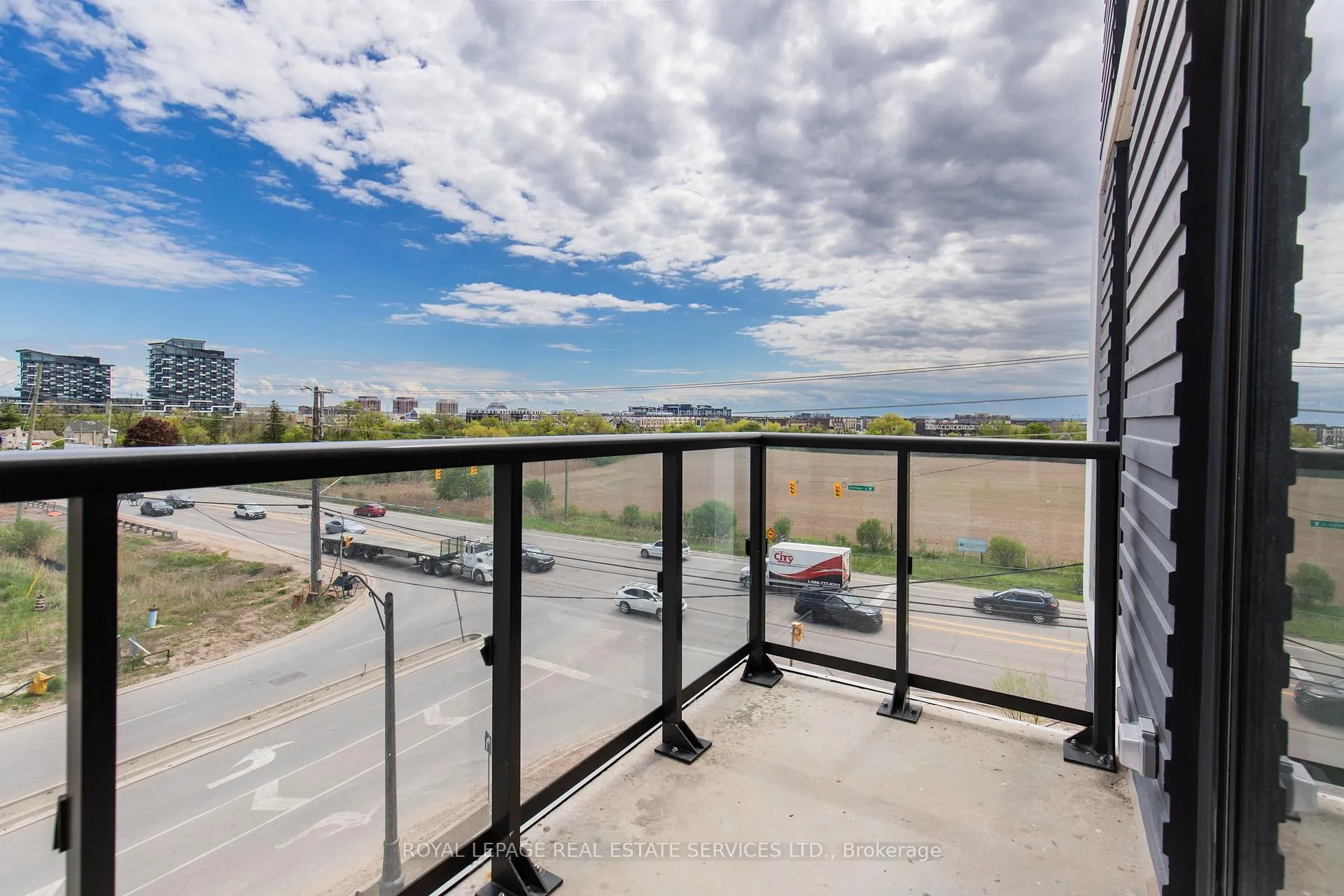 Photo 14 of Unit 410, 335 Wheat Boom Drive, Oakville, Joshua Meadows — HOMEH