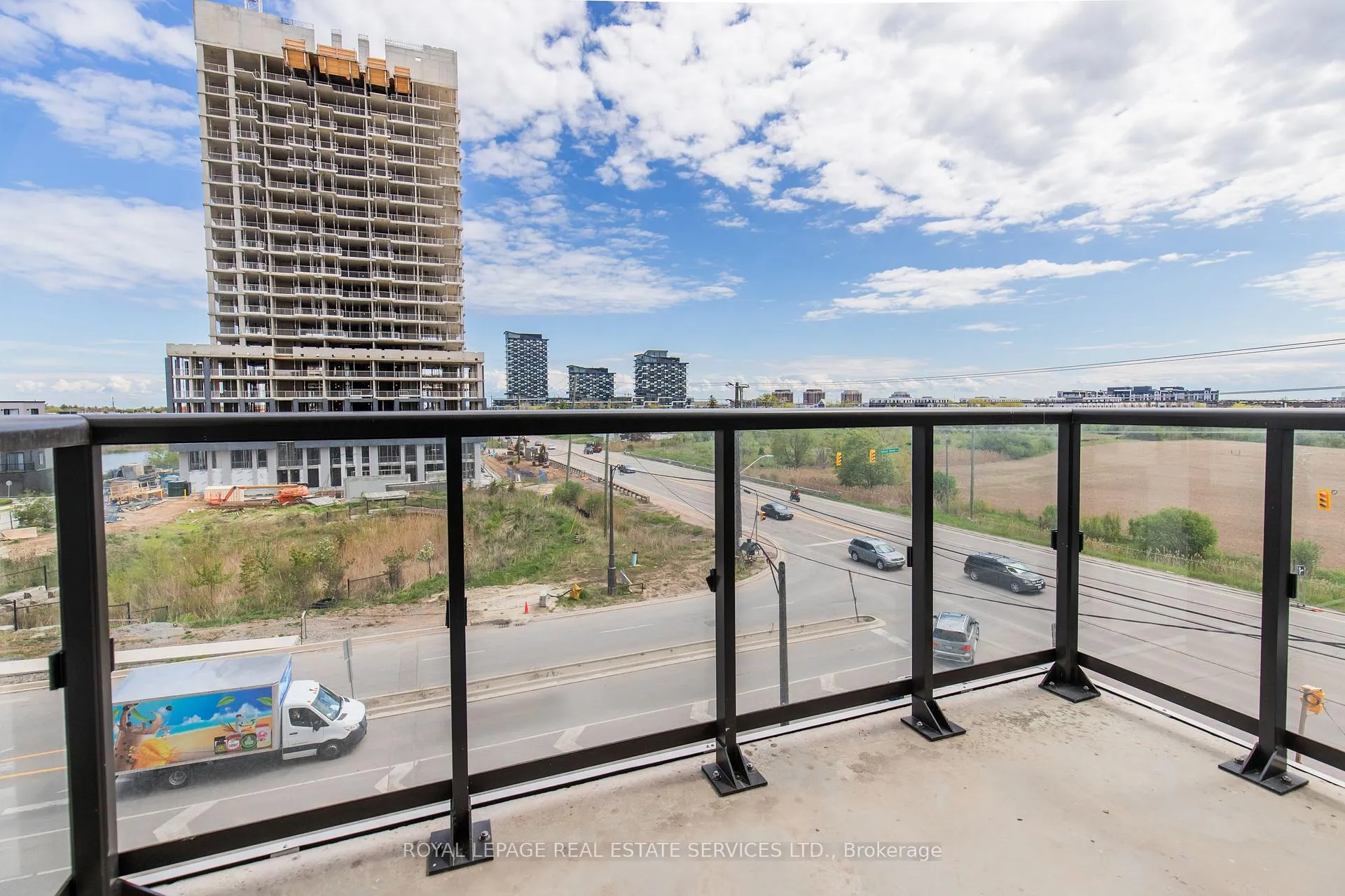 Photo 15 of Unit 410, 335 Wheat Boom Drive, Oakville, Joshua Meadows — HOMEH