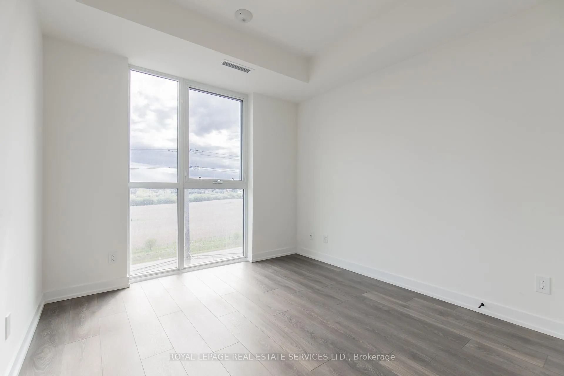 Photo 19 of Unit 410, 335 Wheat Boom Drive, Oakville, Joshua Meadows — HOMEH