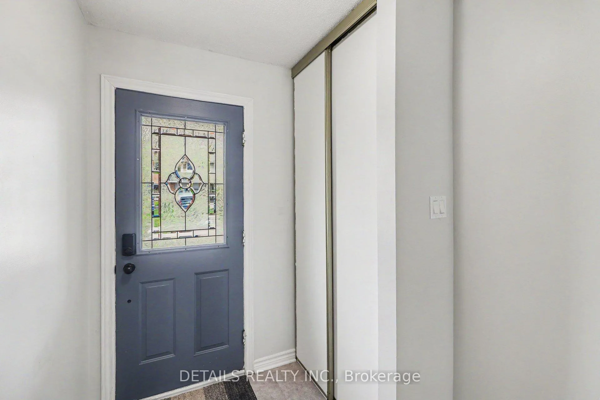 Photo 2 of 1078 St Jovite Ridge, Ottawa, Convent Glen North — HOMEH
