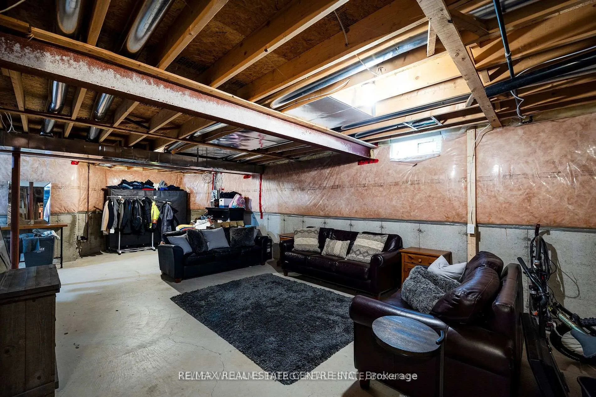 Photo 18 of 36 Padfield Drive, Clarington, Bowmanville — HOMEH