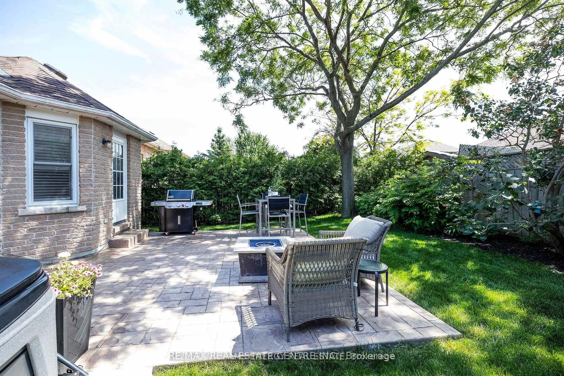 Photo 22 of 36 Padfield Drive, Clarington, Bowmanville — HOMEH
