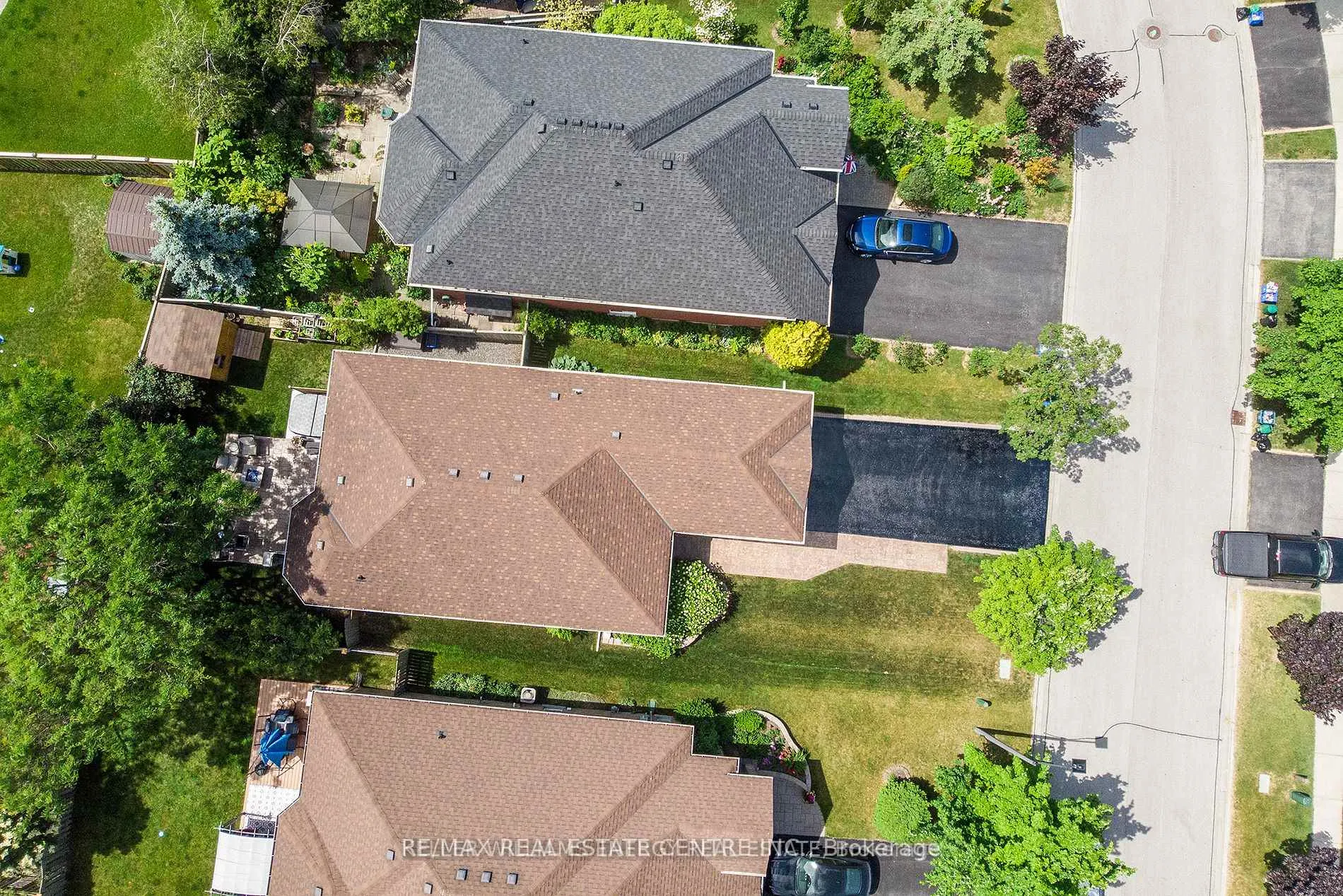 Photo 25 of 36 Padfield Drive, Clarington, Bowmanville — HOMEH
