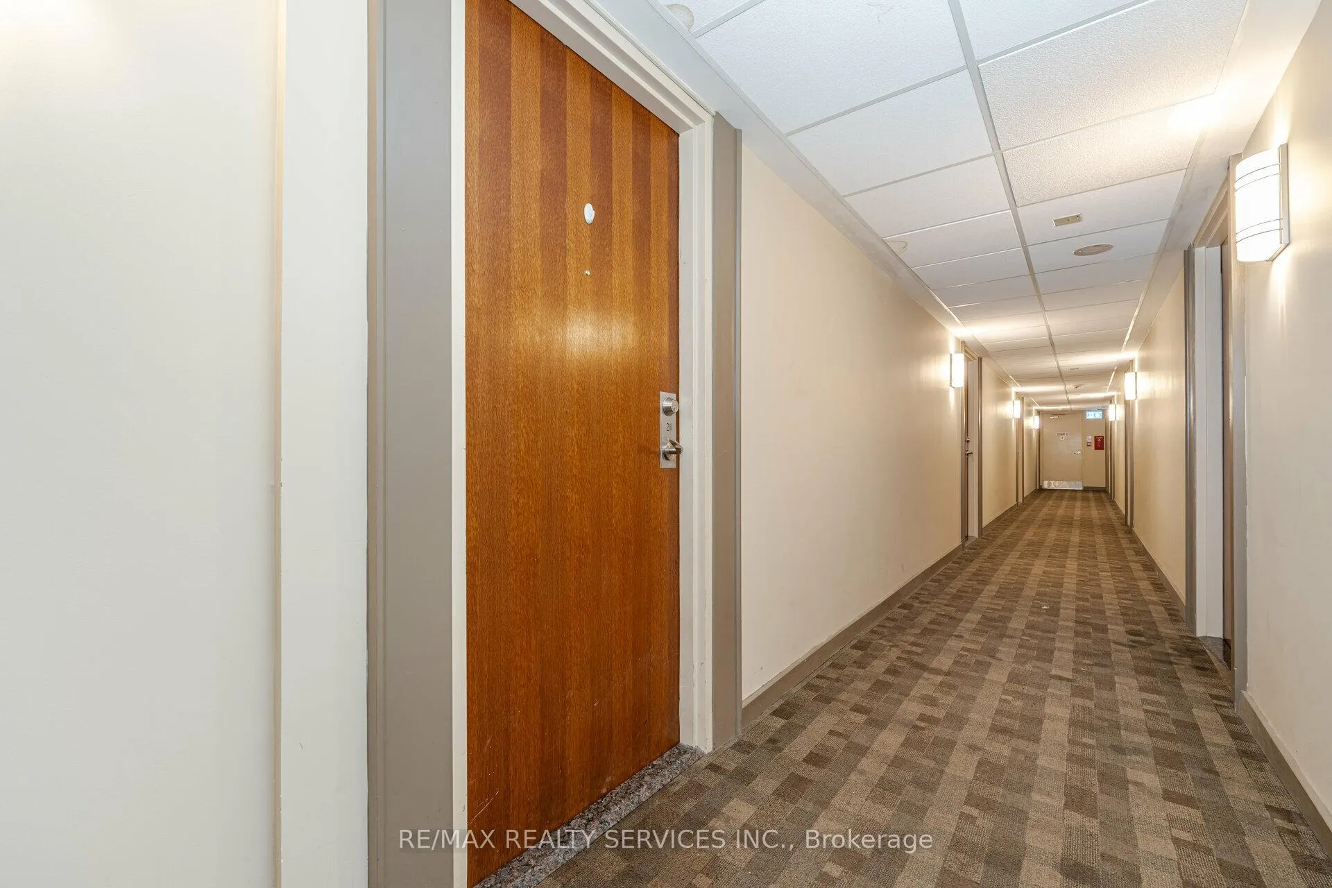 Photo 6 of Unit 211, 215 Queen Street E, Brampton, Queen Street Corridor — HOMEH