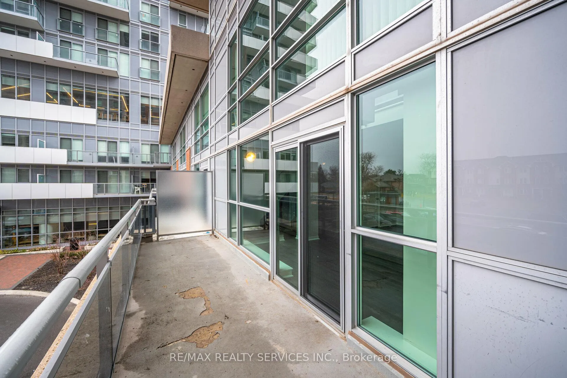 Photo 26 of Unit 211, 215 Queen Street E, Brampton, Queen Street Corridor — HOMEH