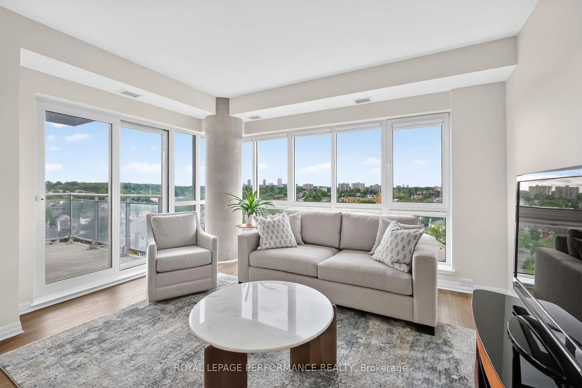 Photo 11 of Unit 907, 90 Landry Street, Ottawa, Vanier — HOMEH