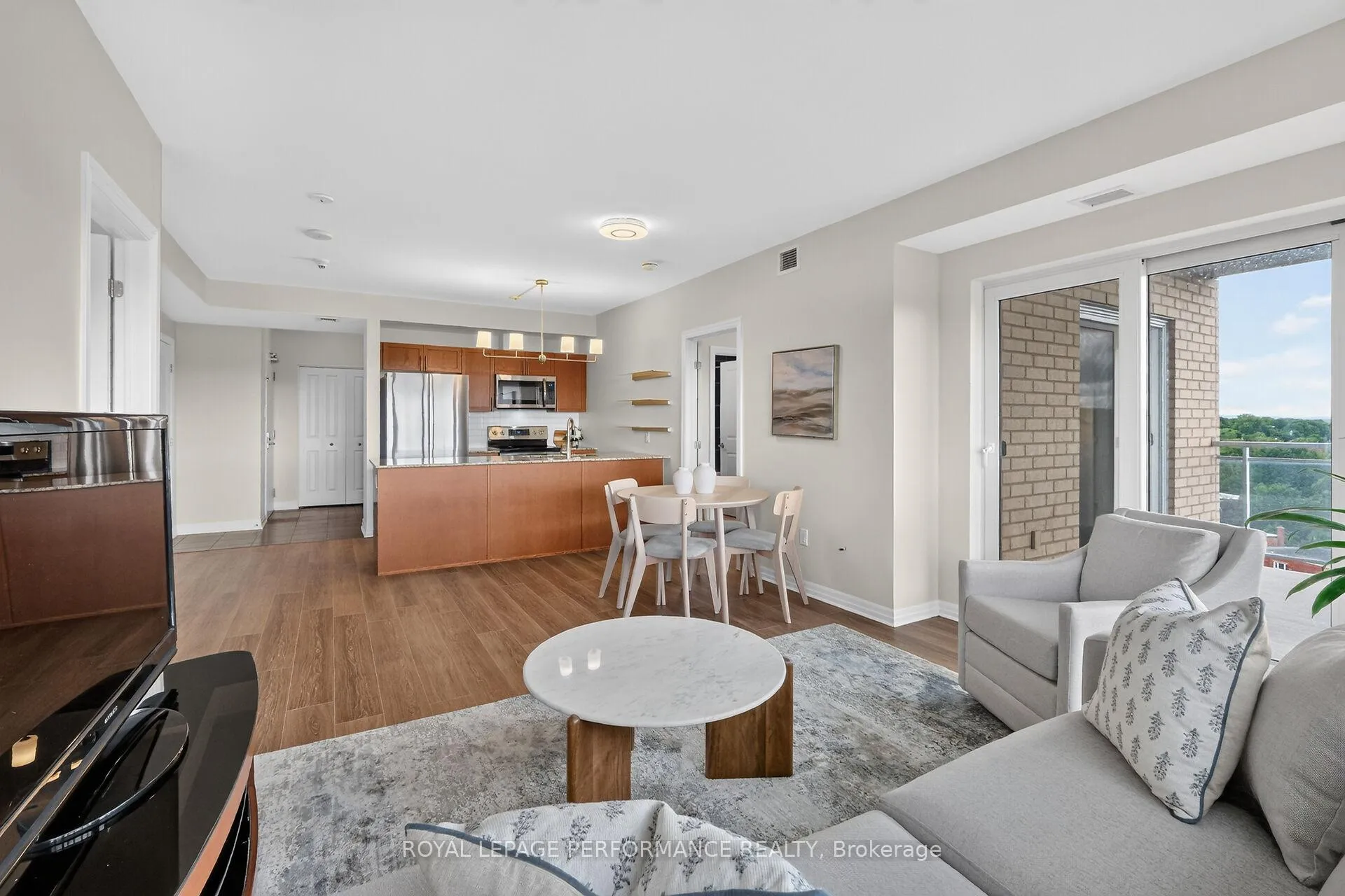 Photo 12 of Unit 907, 90 Landry Street, Ottawa, Vanier — HOMEH