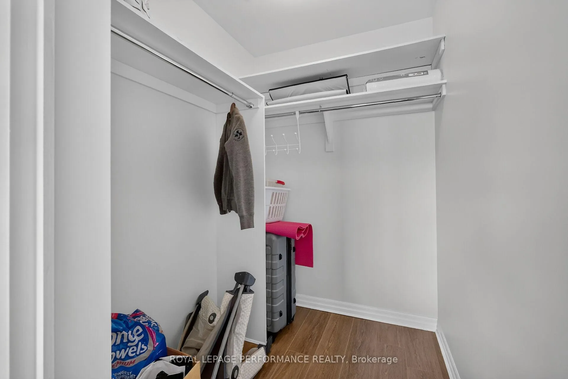 Photo 20 of Unit 907, 90 Landry Street, Ottawa, Vanier — HOMEH