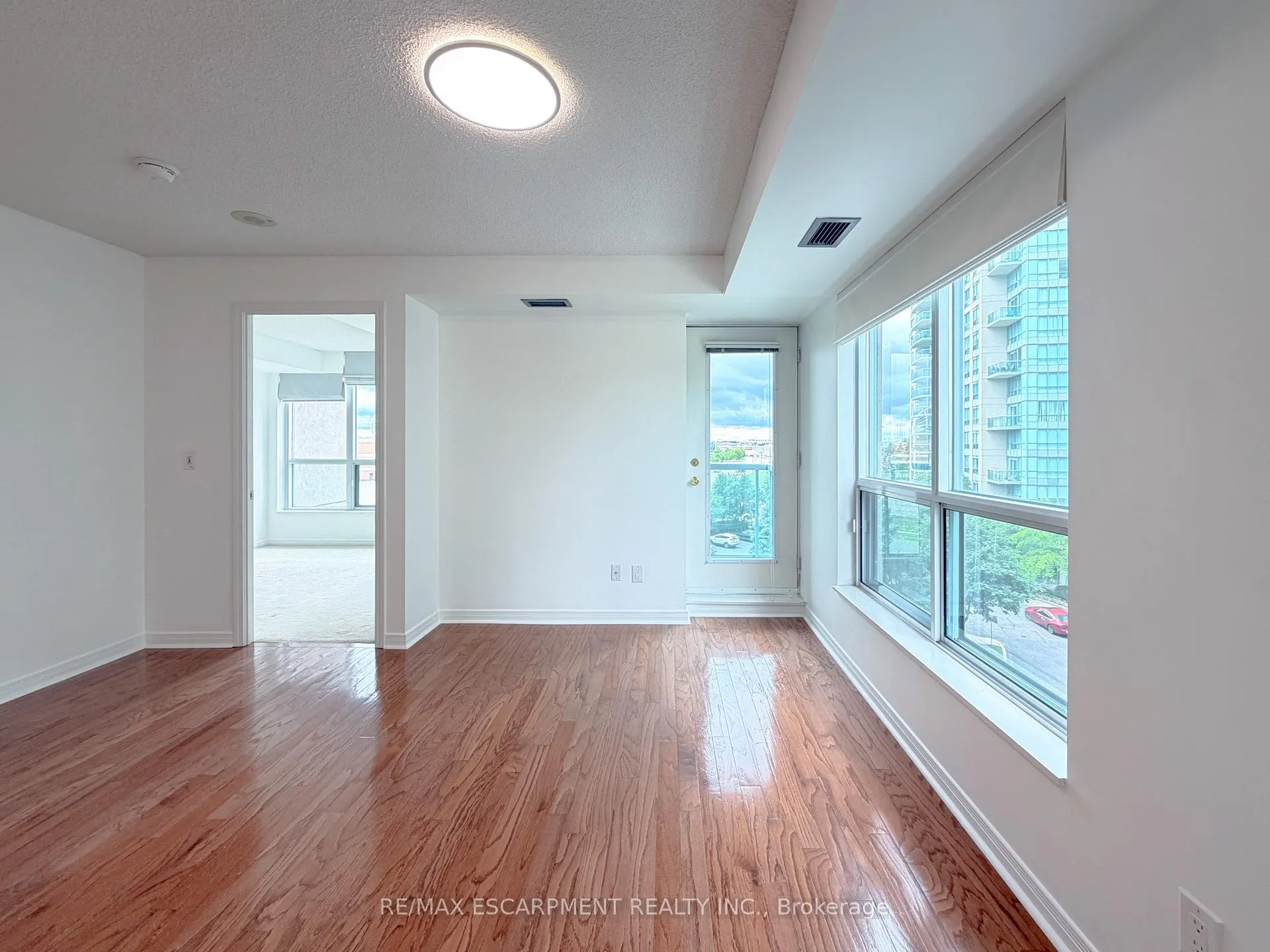 Photo 7 of Unit 509, 2545 Erin Centre Boulevard, Mississauga, Central Erin Mills — HOMEH