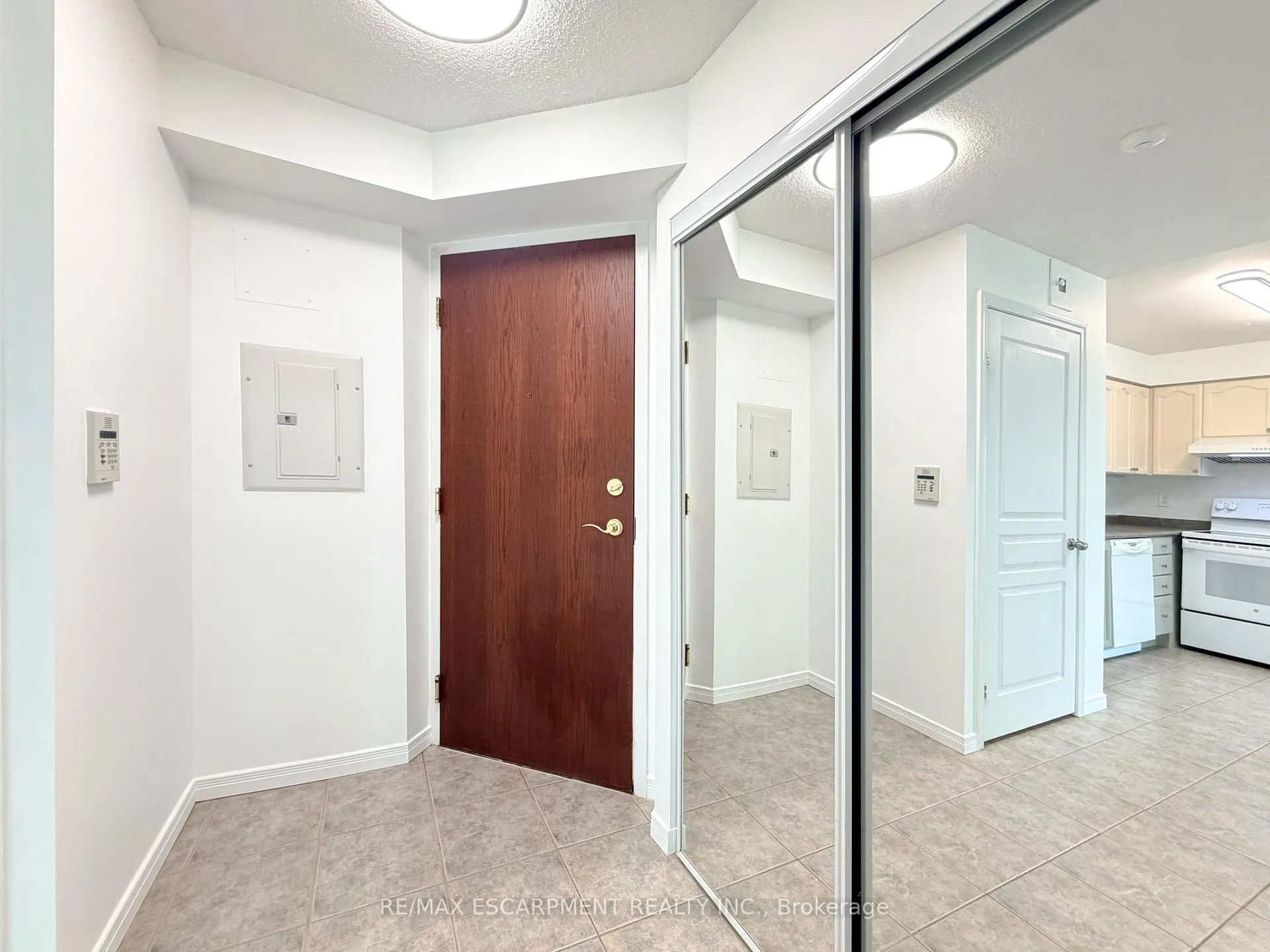 Photo 14 of Unit 509, 2545 Erin Centre Boulevard, Mississauga, Central Erin Mills — HOMEH