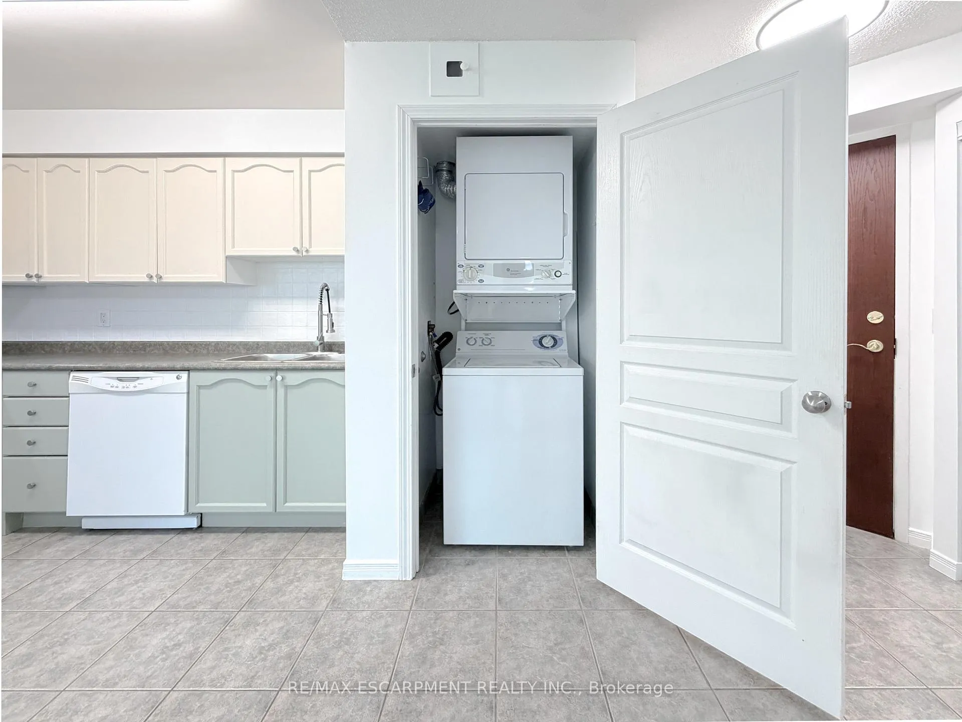 Photo 17 of Unit 509, 2545 Erin Centre Boulevard, Mississauga, Central Erin Mills — HOMEH