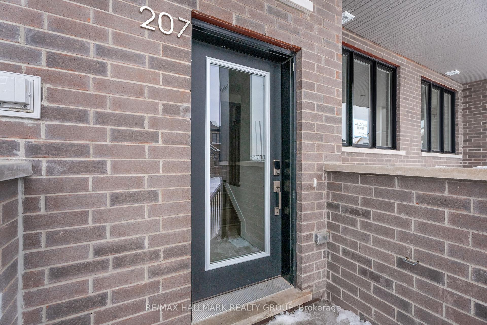 Photo 4 of 207 Beebalm Crescent, Ottawa, Barrhaven - Half Moon Bay — HOMEH