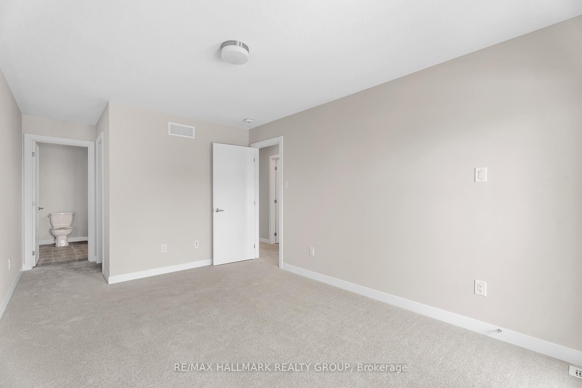 Photo 18 of 207 Beebalm Crescent, Ottawa, Barrhaven - Half Moon Bay — HOMEH