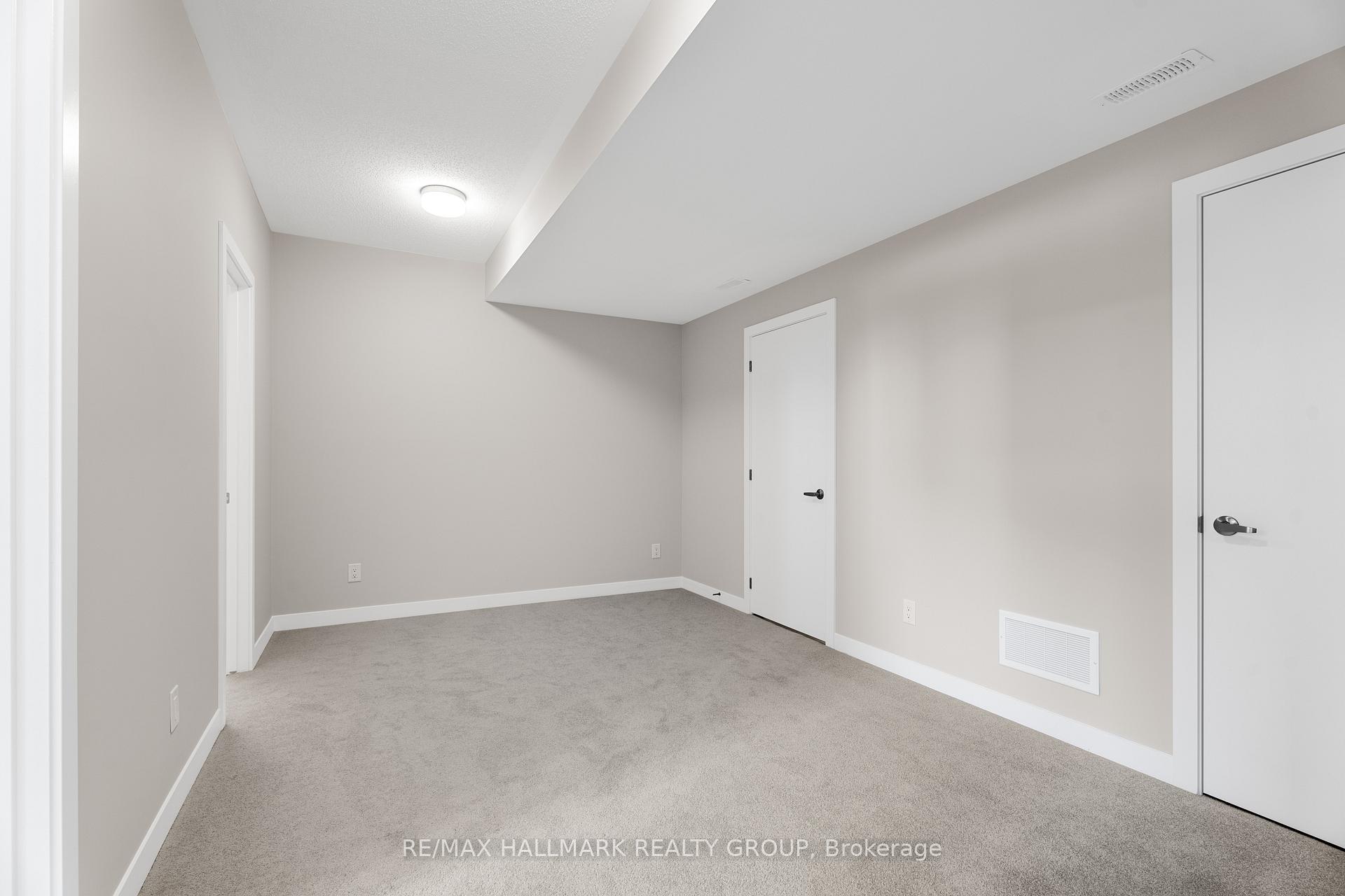 Photo 29 of 207 Beebalm Crescent, Ottawa, Barrhaven - Half Moon Bay — HOMEH