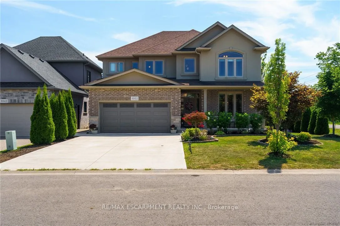Photo 1 of 8952 Black Forest Crescent, Niagara Falls, Forestview — HOMEH