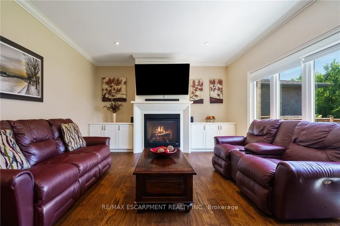 Photo 14 of 8952 Black Forest Crescent, Niagara Falls, Forestview — HOMEH