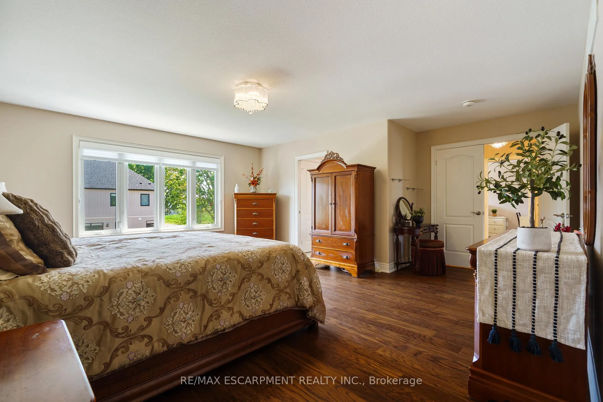 Photo 19 of 8952 Black Forest Crescent, Niagara Falls, Forestview — HOMEH