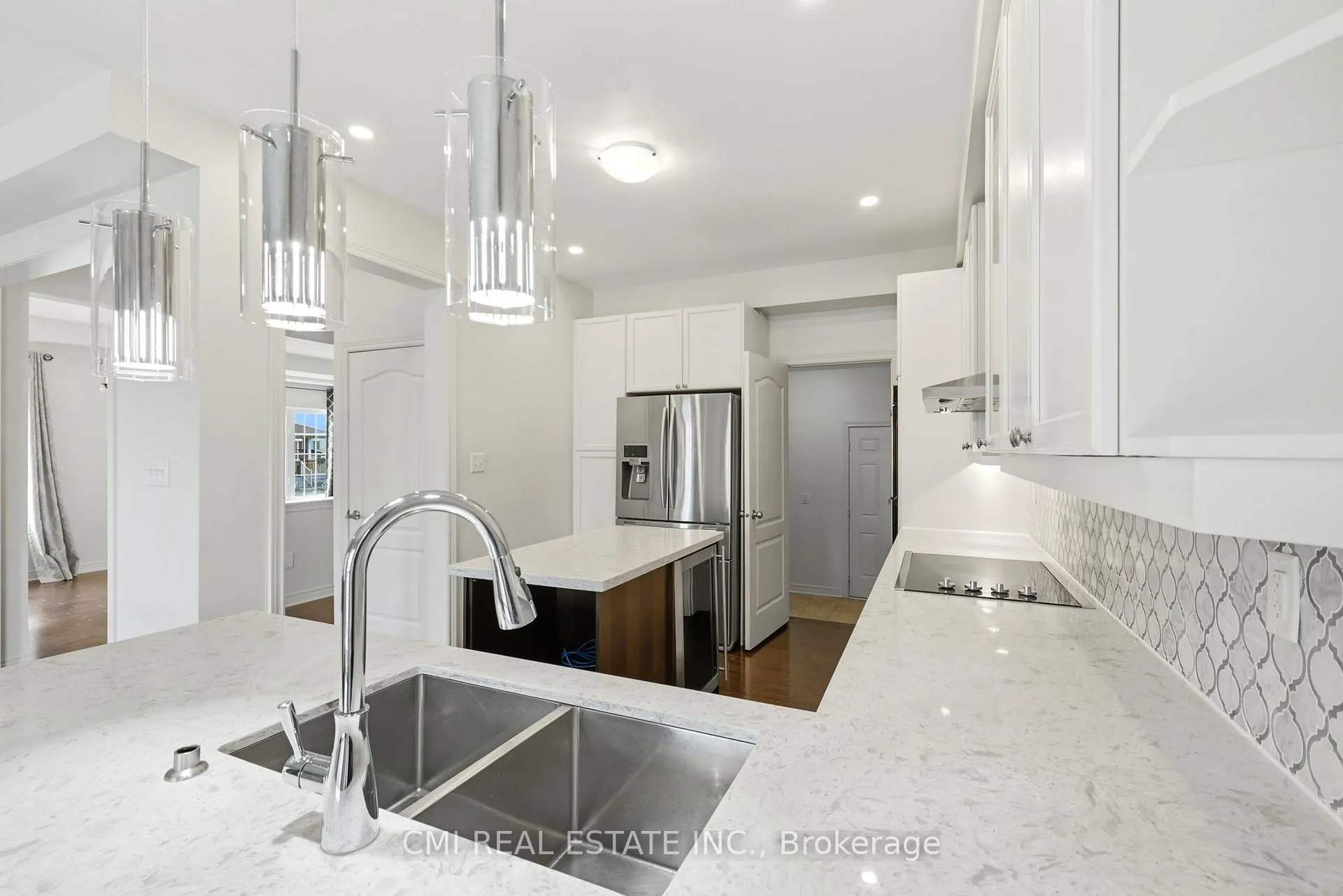 Photo 9 of 1321 Kenmark Avenue, Oshawa, Taunton — HOMEH