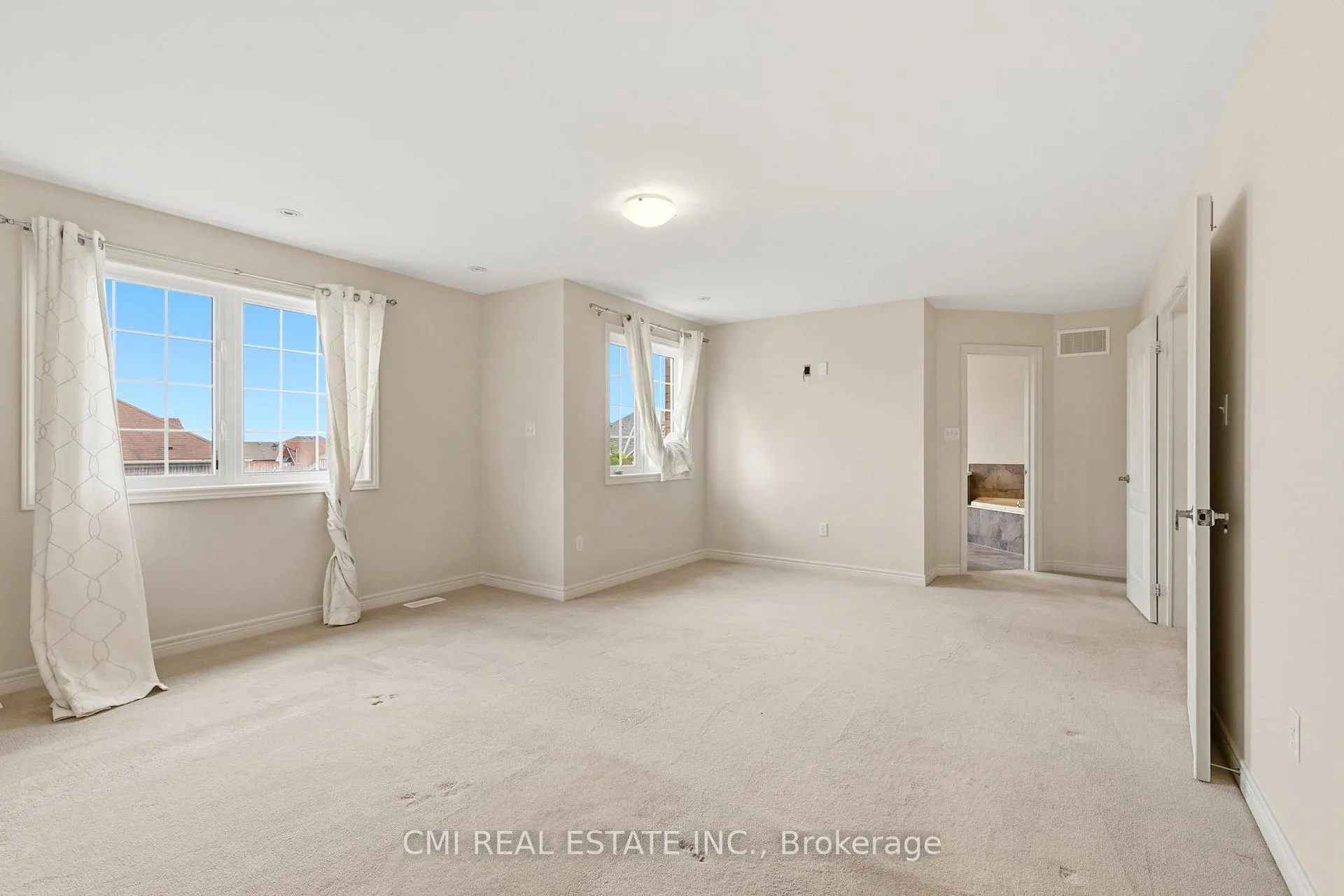 Photo 20 of 1321 Kenmark Avenue, Oshawa, Taunton — HOMEH