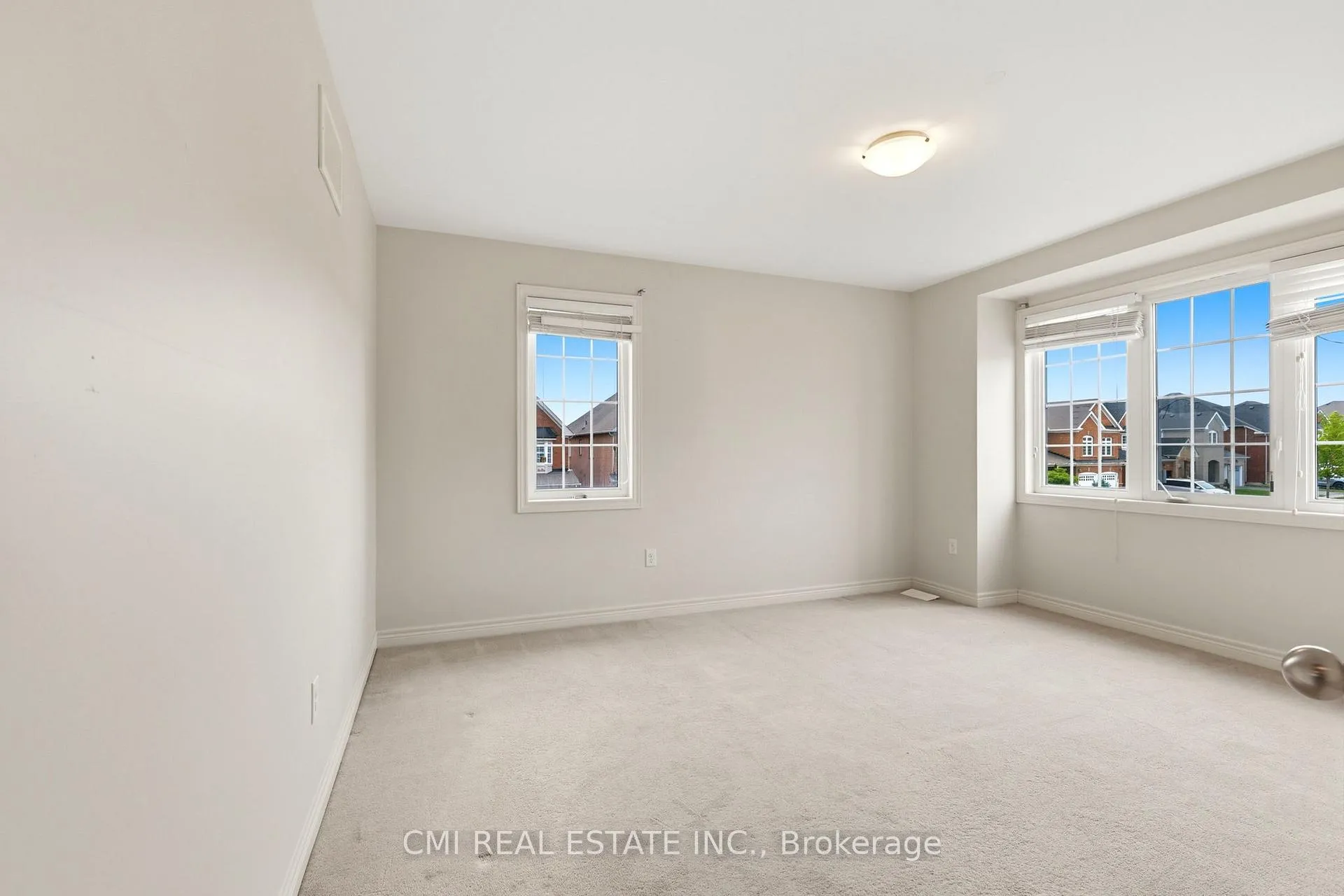 Photo 25 of 1321 Kenmark Avenue, Oshawa, Taunton — HOMEH