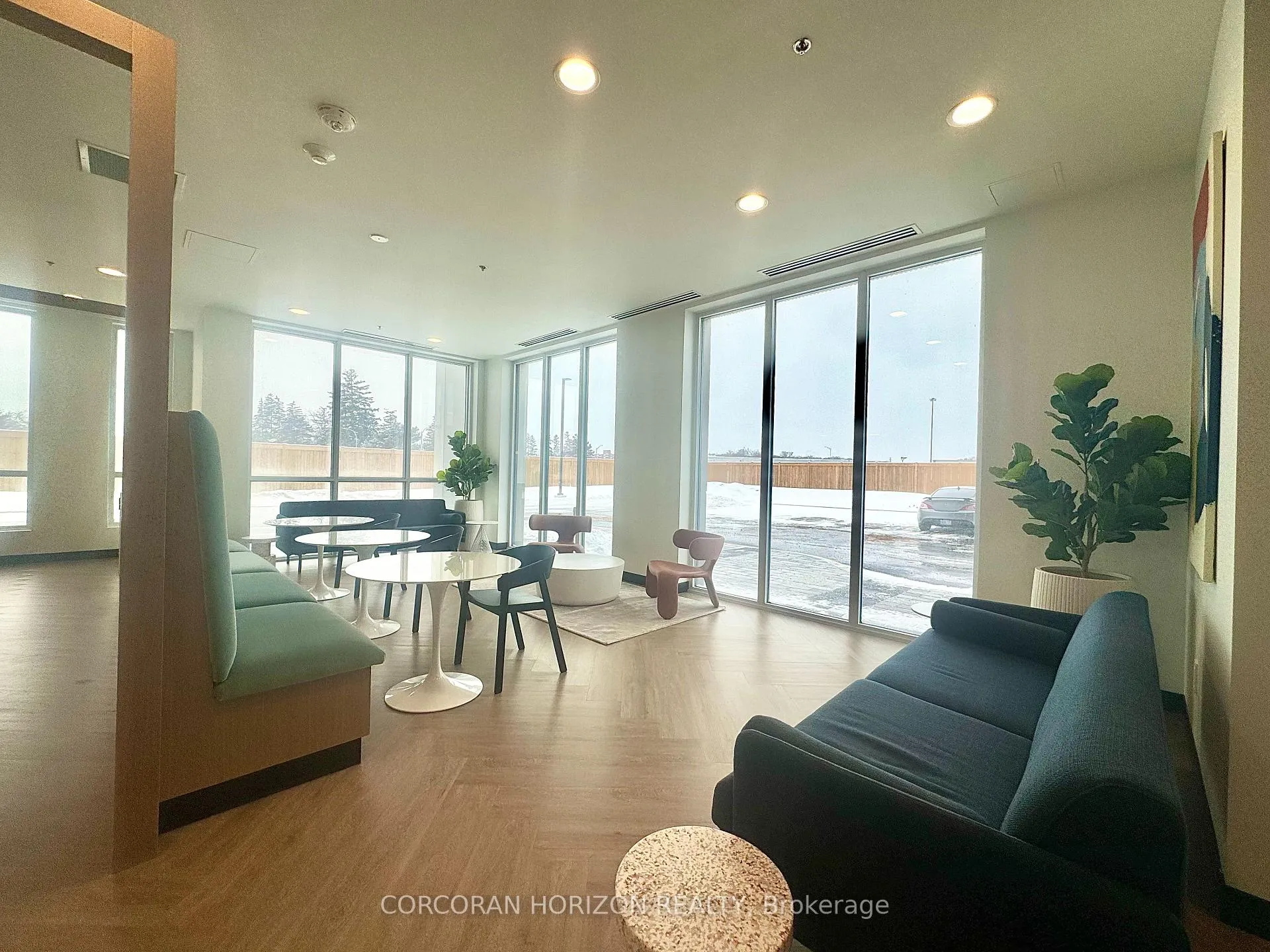 Photo 5 of Unit 606, 1333 Weber Street E, Kitchener — HOMEH