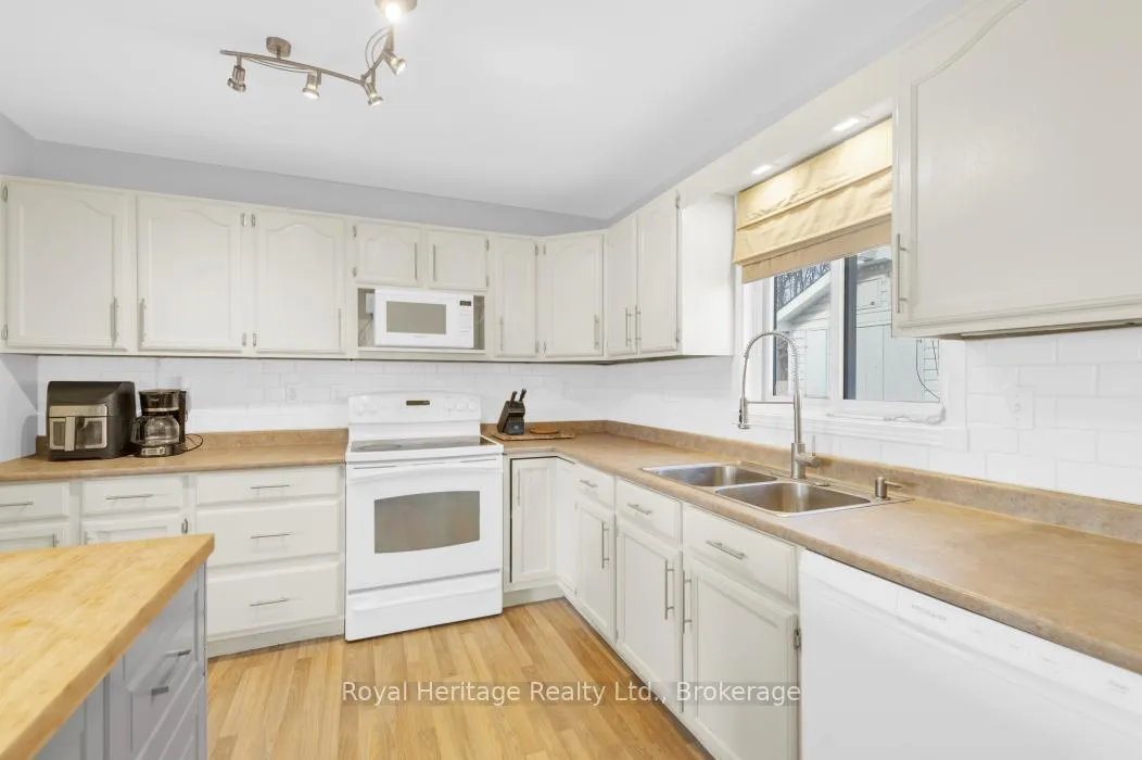 Photo 11 of 93 Tannery Road, Madoc — HOMEH