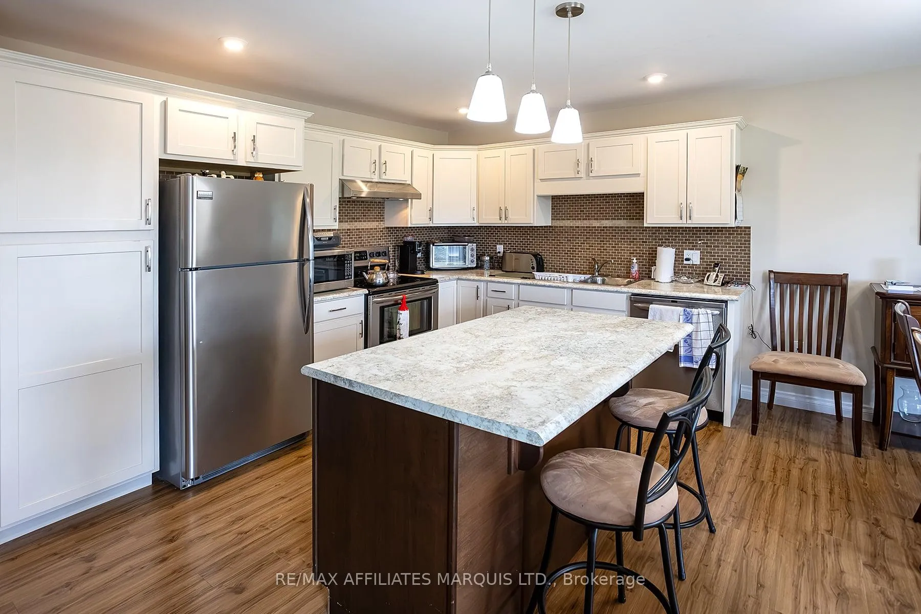 Photo 10 of 23B Caldwell Drive, South Dundas, Iroquois — HOMEH