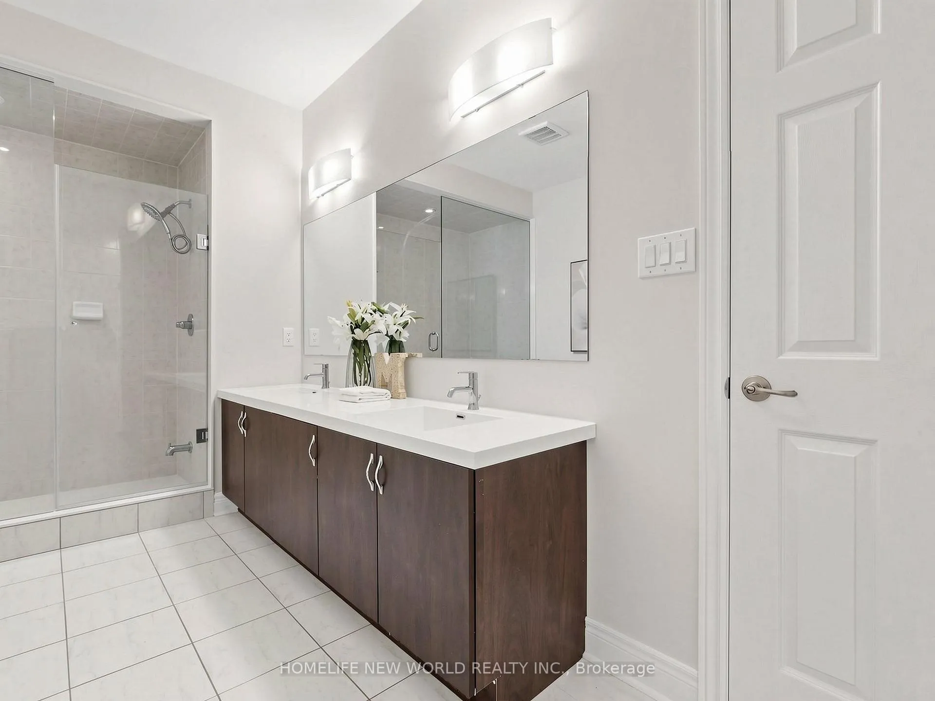 Photo 25 of 590 Marc Santi Boulevard, Vaughan, Patterson — HOMEH