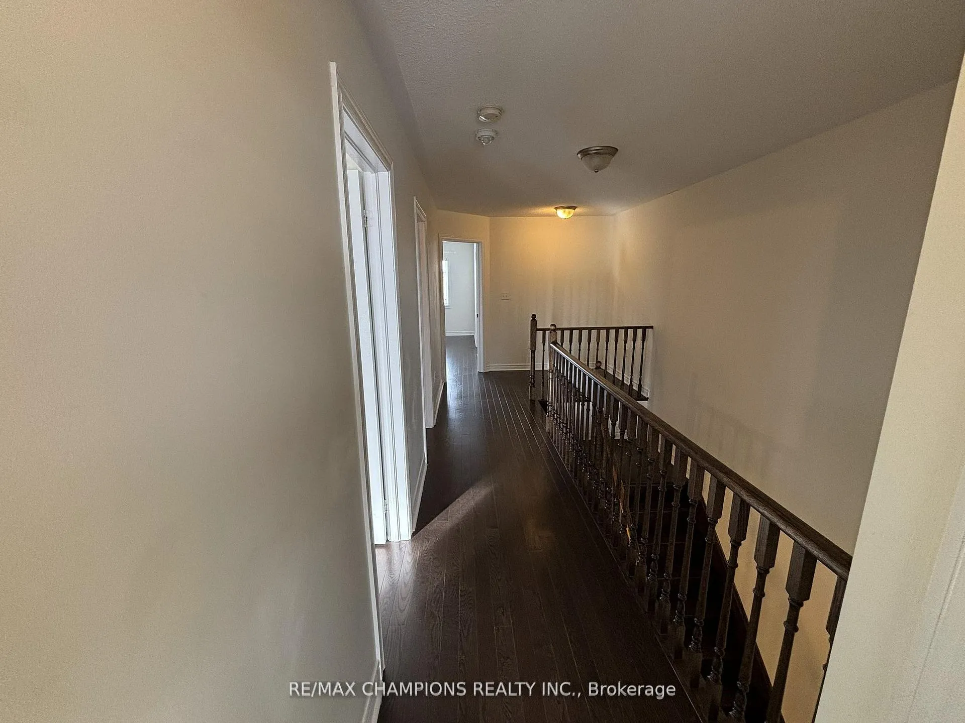 Photo 7 of 64 Pennycross Crescent, Brampton, Northwest Brampton — HOMEH