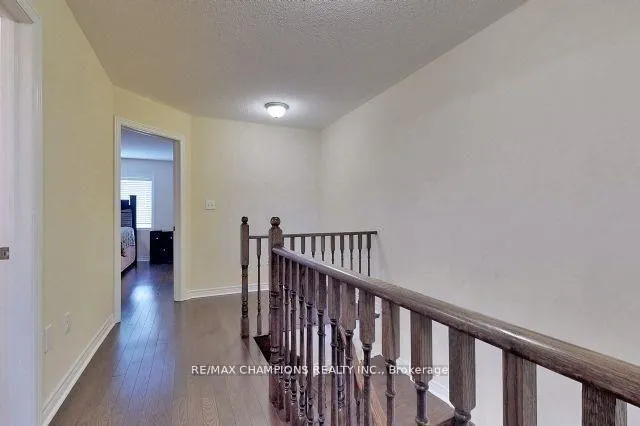 Photo 8 of 64 Pennycross Crescent, Brampton, Northwest Brampton — HOMEH