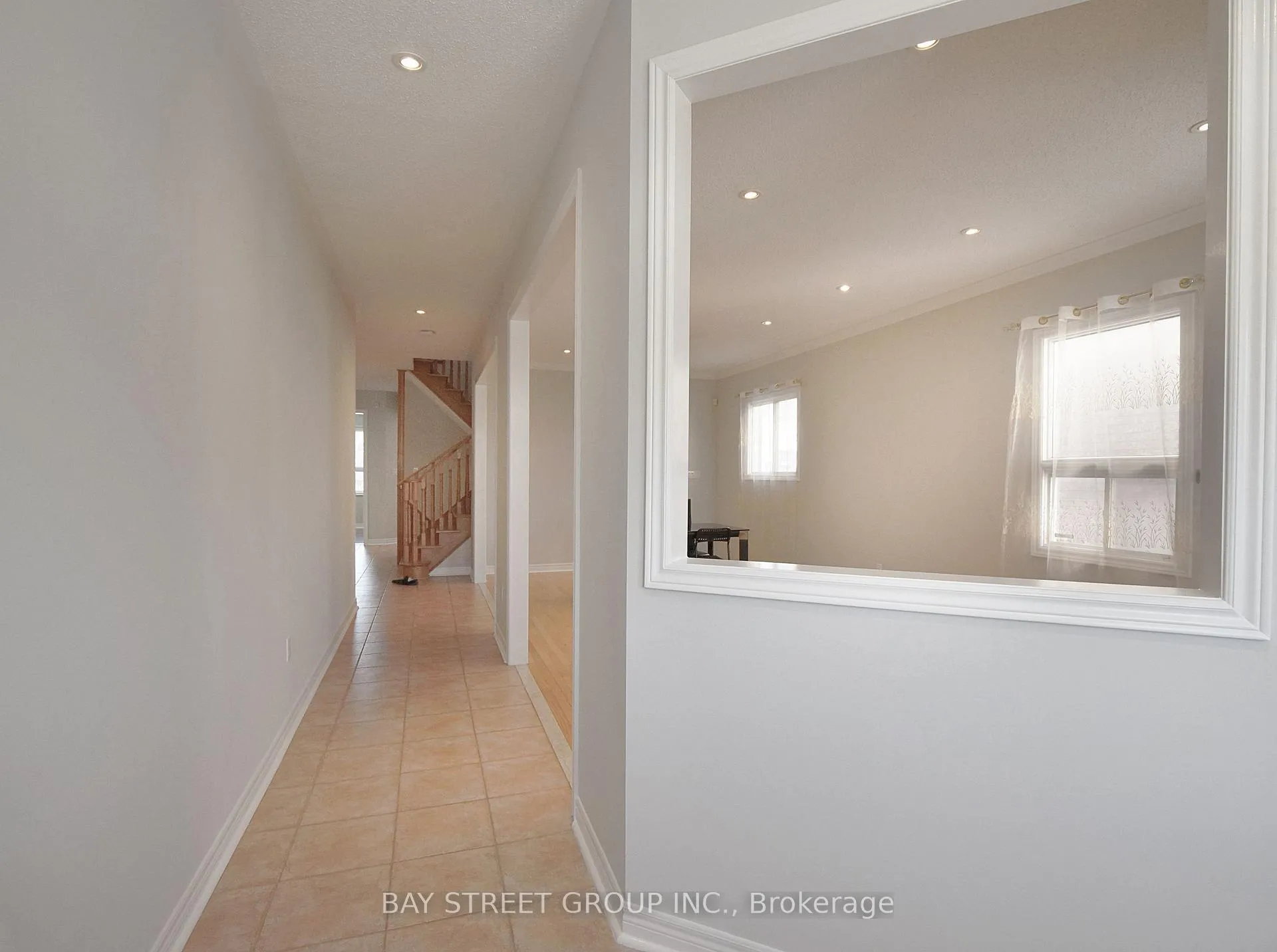 Photo 5 of 346 Castan Avenue, Markham, Village Green-South Unionville — HOMEH
