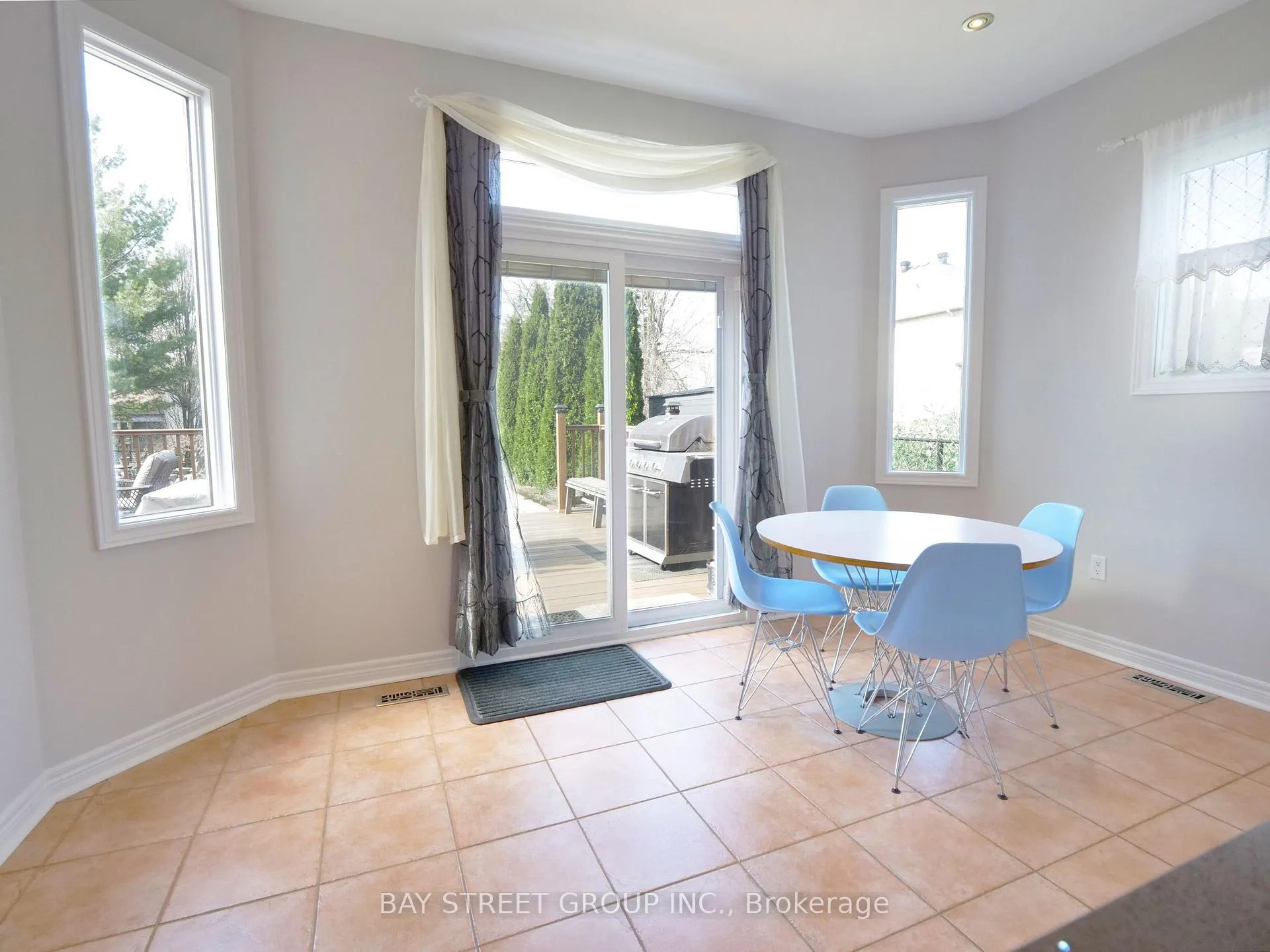 Photo 14 of 346 Castan Avenue, Markham, Village Green-South Unionville — HOMEH