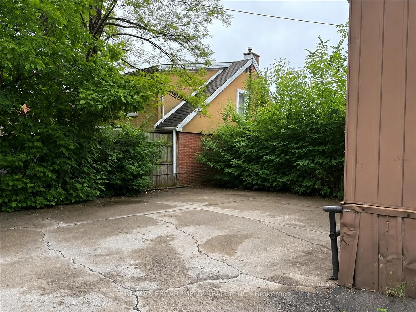 Photo 15 of Unit 2F & 3F, 269 Main Street W, Hamilton, Kirkendall — HOMEH