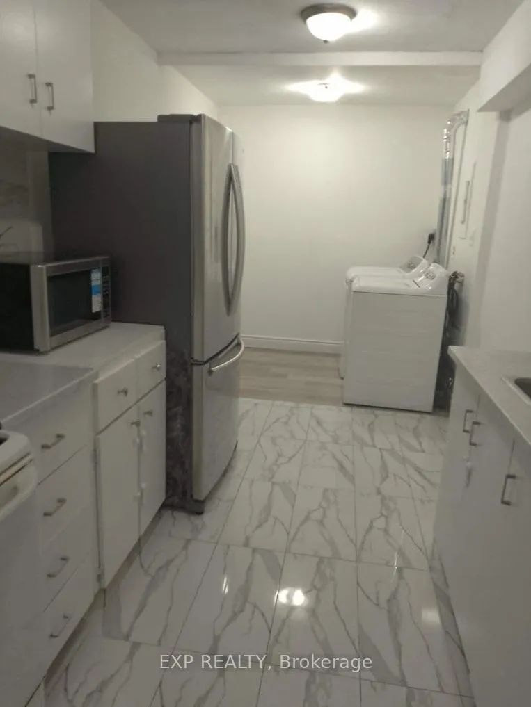 Photo 6 of Unit 816, 320 Dixon Road, Etobicoke, Kingsview Village-The Westway — HOMEH