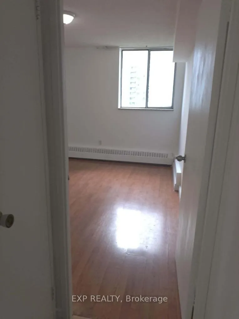 Photo 13 of Unit 816, 320 Dixon Road, Etobicoke, Kingsview Village-The Westway — HOMEH