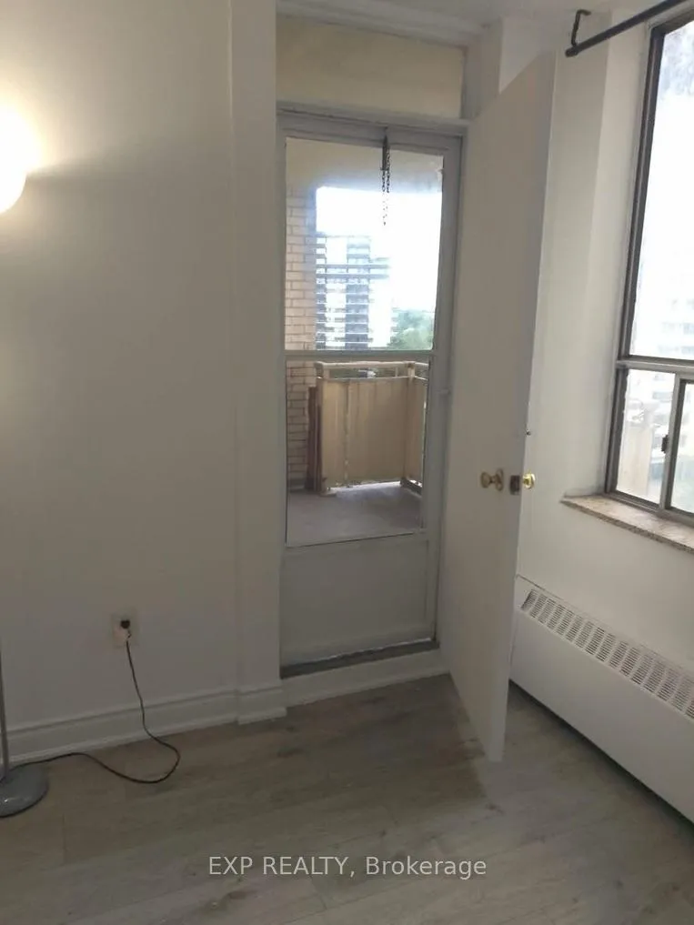 Photo 18 of Unit 816, 320 Dixon Road, Etobicoke, Kingsview Village-The Westway — HOMEH
