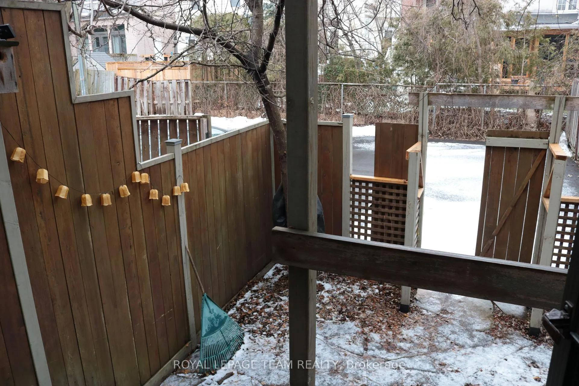 Photo 17 of 35 Ivy Crescent, Ottawa, Lindenlea — HOMEH