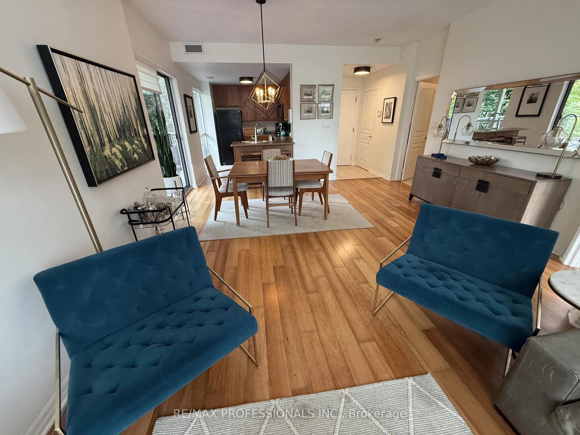 Photo 2 of Unit 216, 80 Port Street E, Mississauga, Port Credit — HOMEH