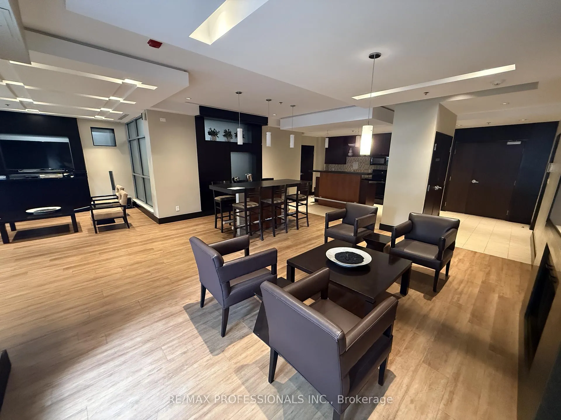Photo 13 of Unit 216, 80 Port Street E, Mississauga, Port Credit — HOMEH