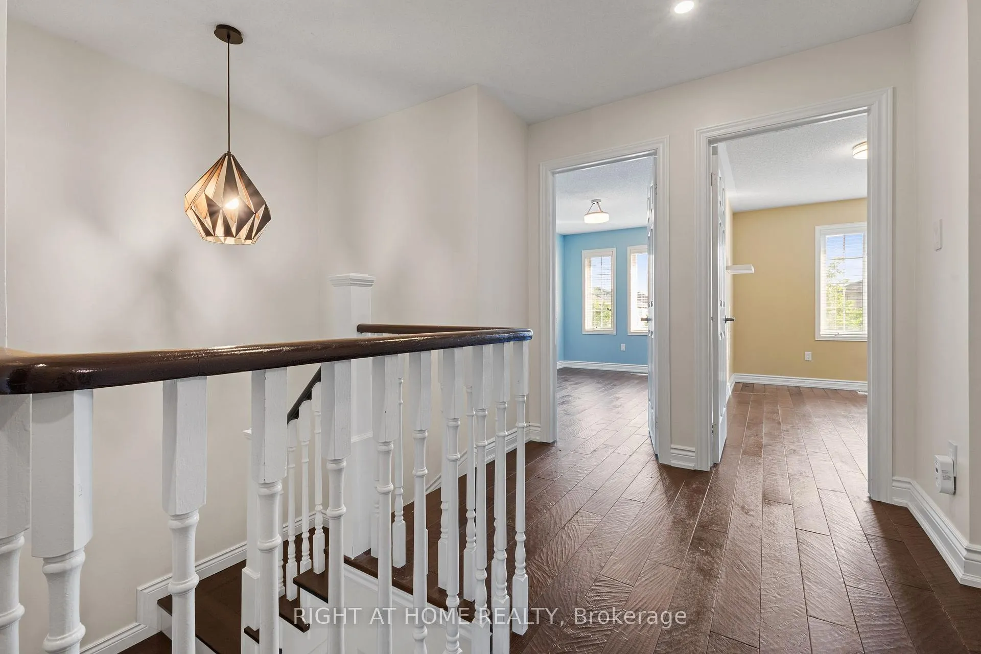 Photo 12 of 1811 Creek Way, Burlington, Uptown — HOMEH