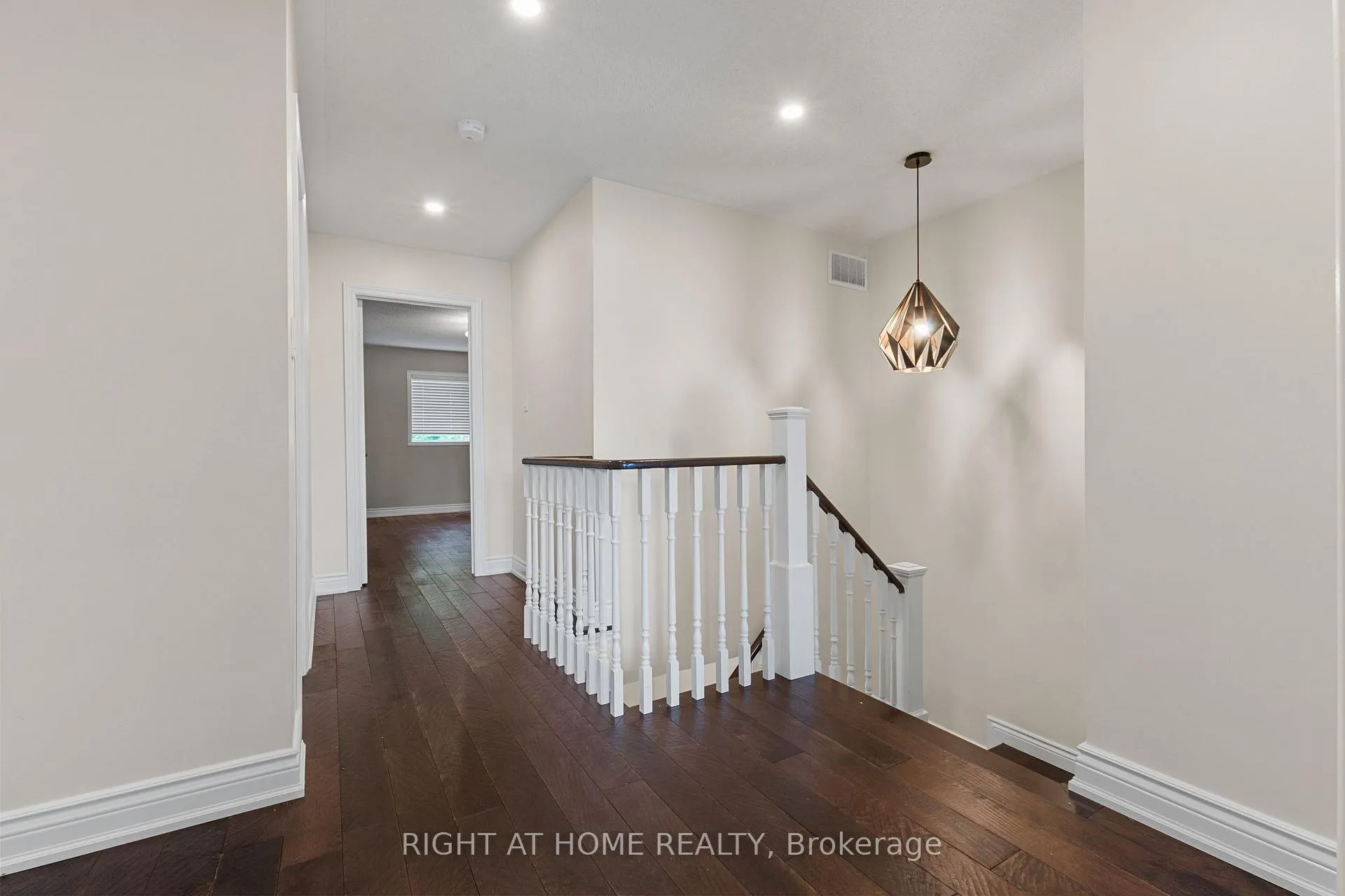 Photo 16 of 1811 Creek Way, Burlington, Uptown — HOMEH
