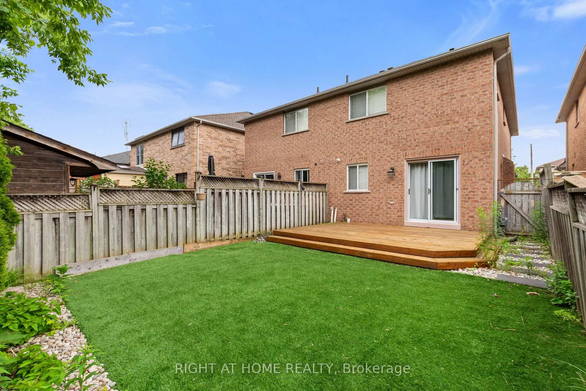 Photo 28 of 1811 Creek Way, Burlington, Uptown — HOMEH
