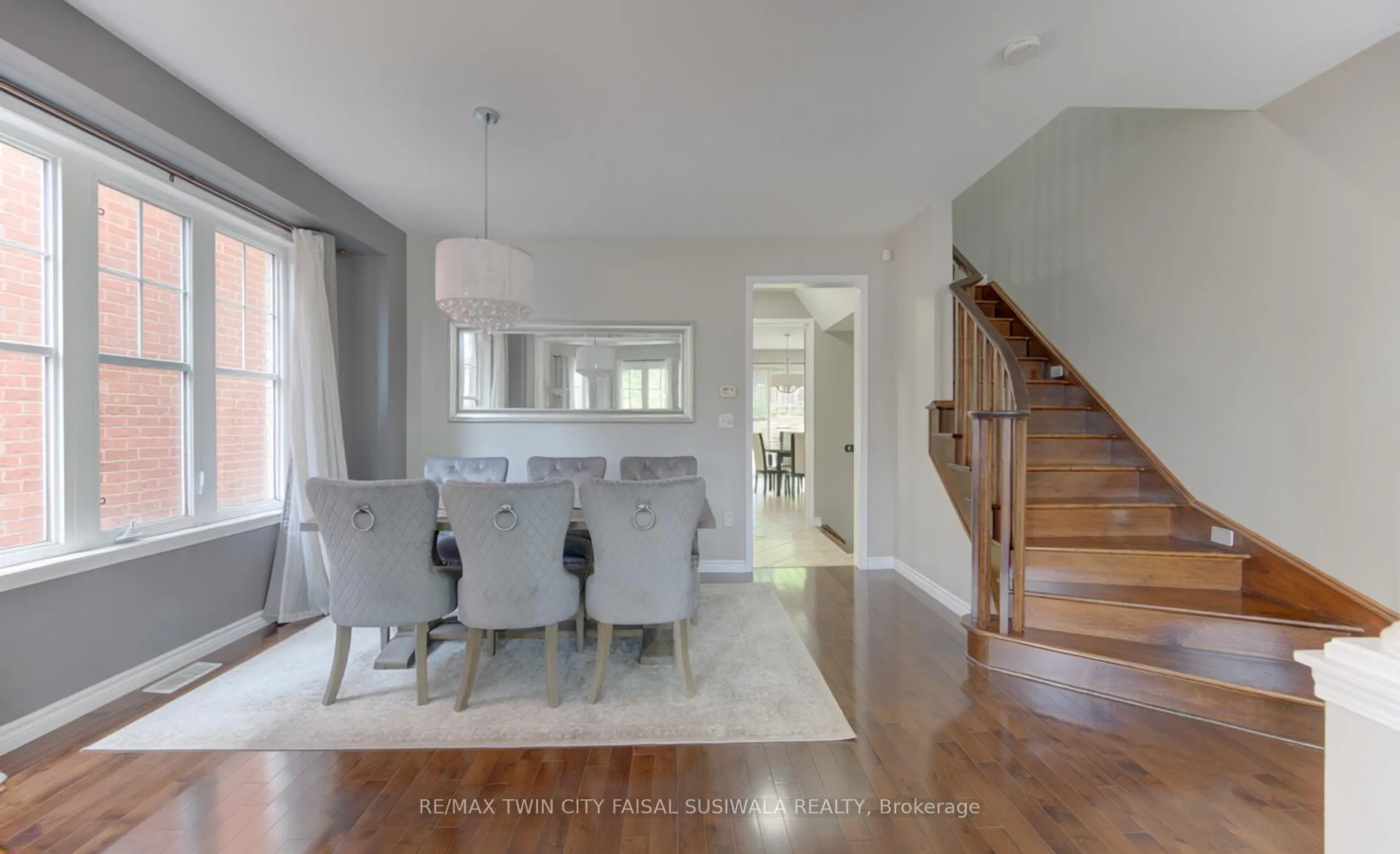 Photo 9 of 184 Fletcher Circle, Cambridge, Silver Heights — HOMEH