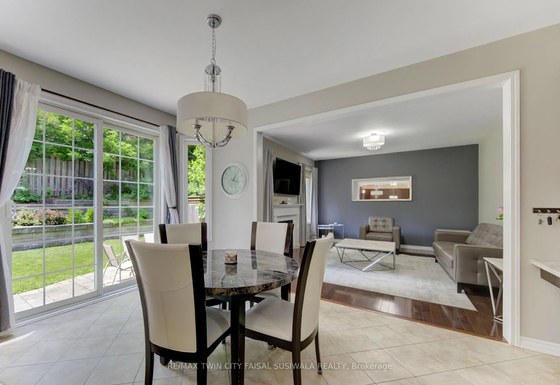 Photo 15 of 184 Fletcher Circle, Cambridge, Silver Heights — HOMEH