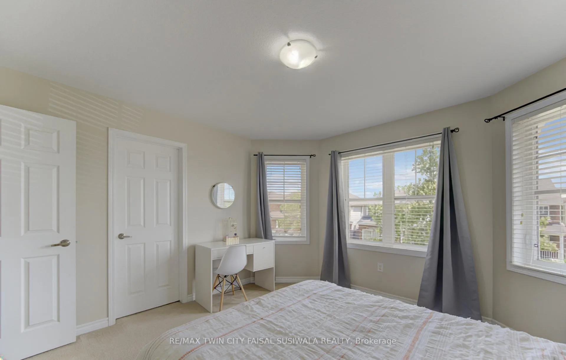 Photo 27 of 184 Fletcher Circle, Cambridge, Silver Heights — HOMEH