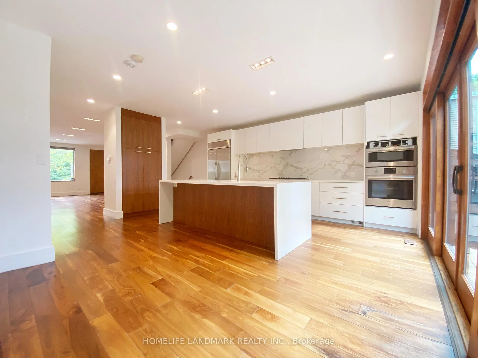 Photo 6 of 32 Elmer Avenue, Toronto, The Beaches — HOMEH