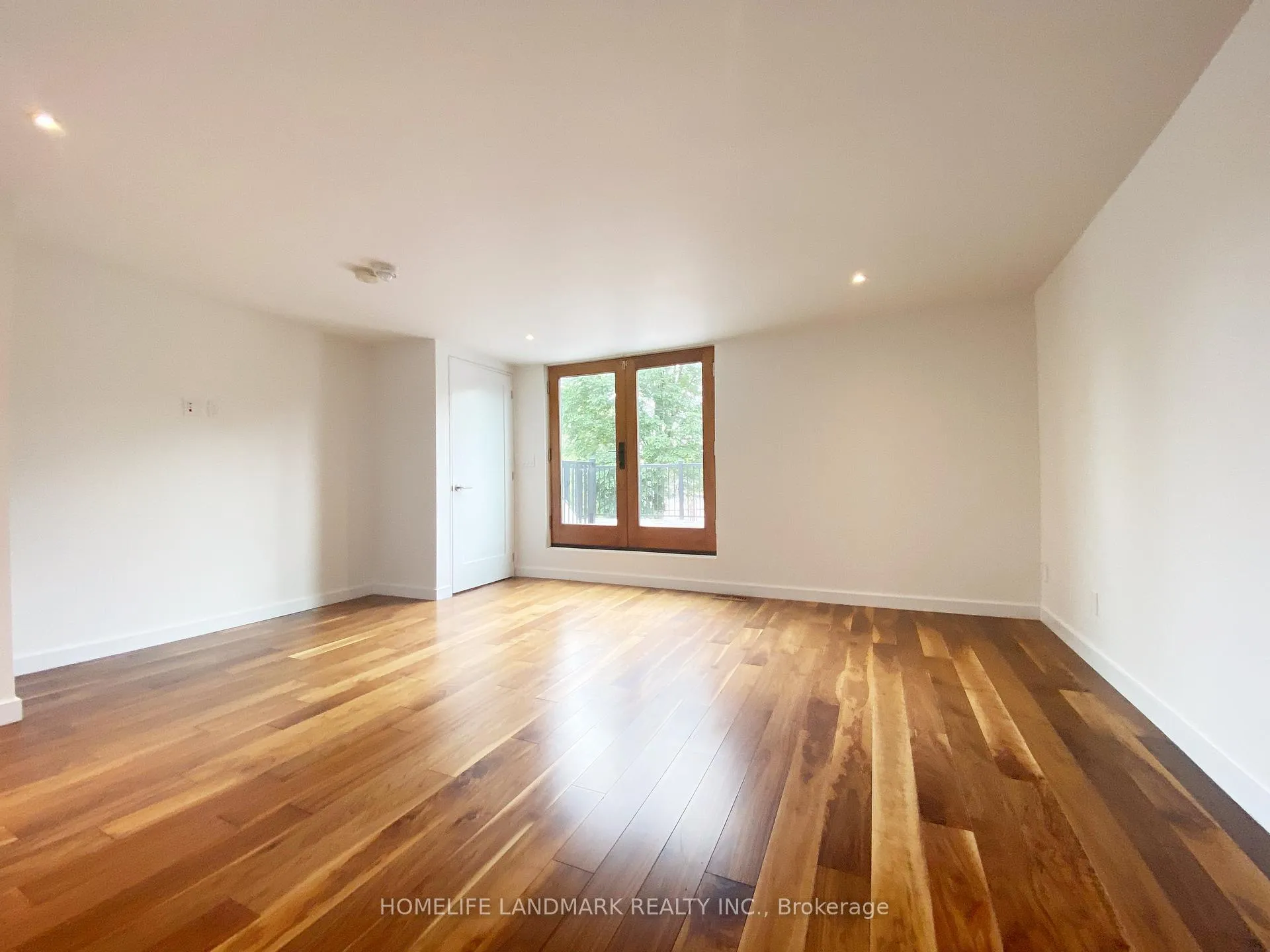 Photo 24 of 32 Elmer Avenue, Toronto, The Beaches — HOMEH