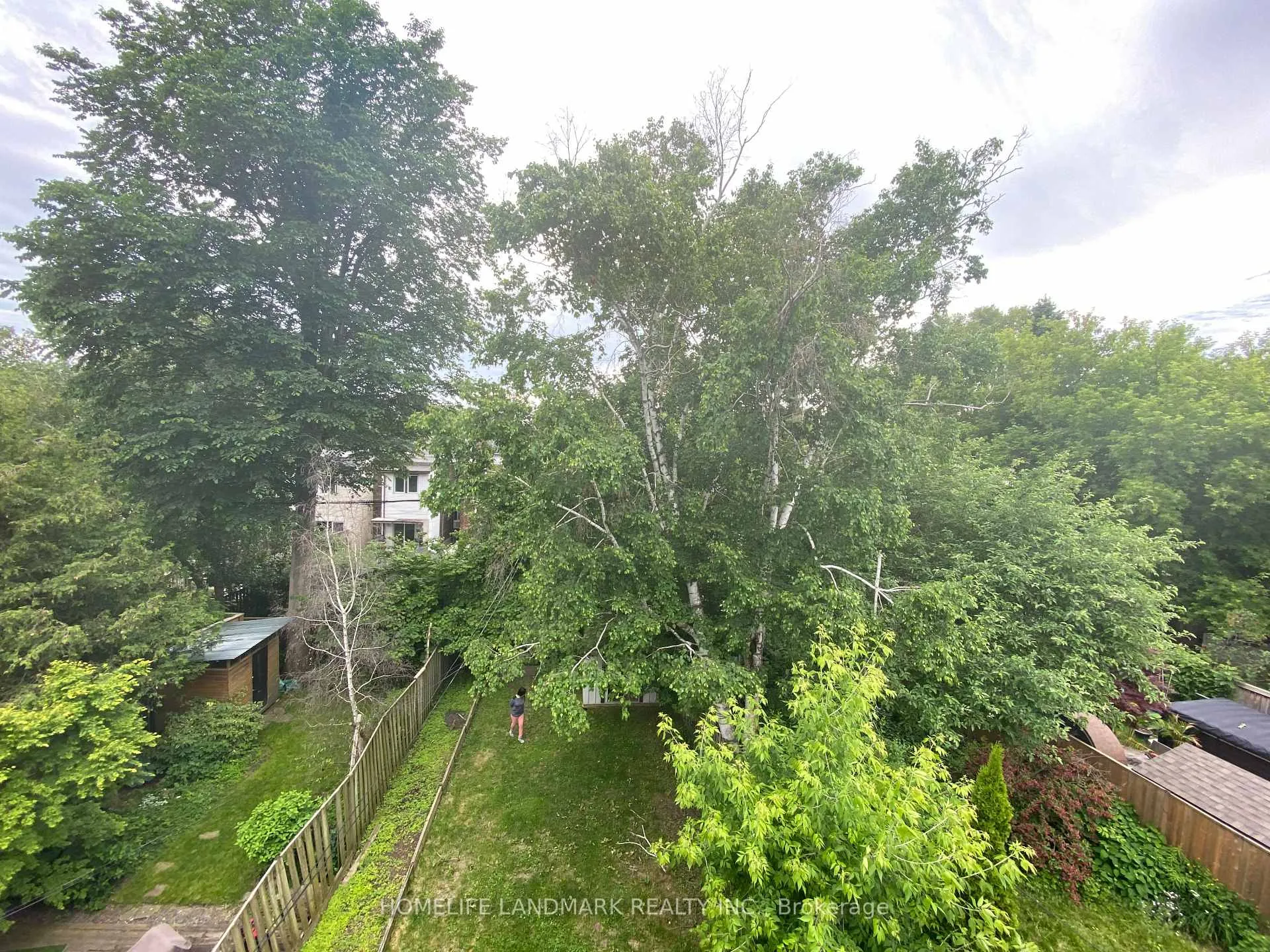Photo 28 of 32 Elmer Avenue, Toronto, The Beaches — HOMEH