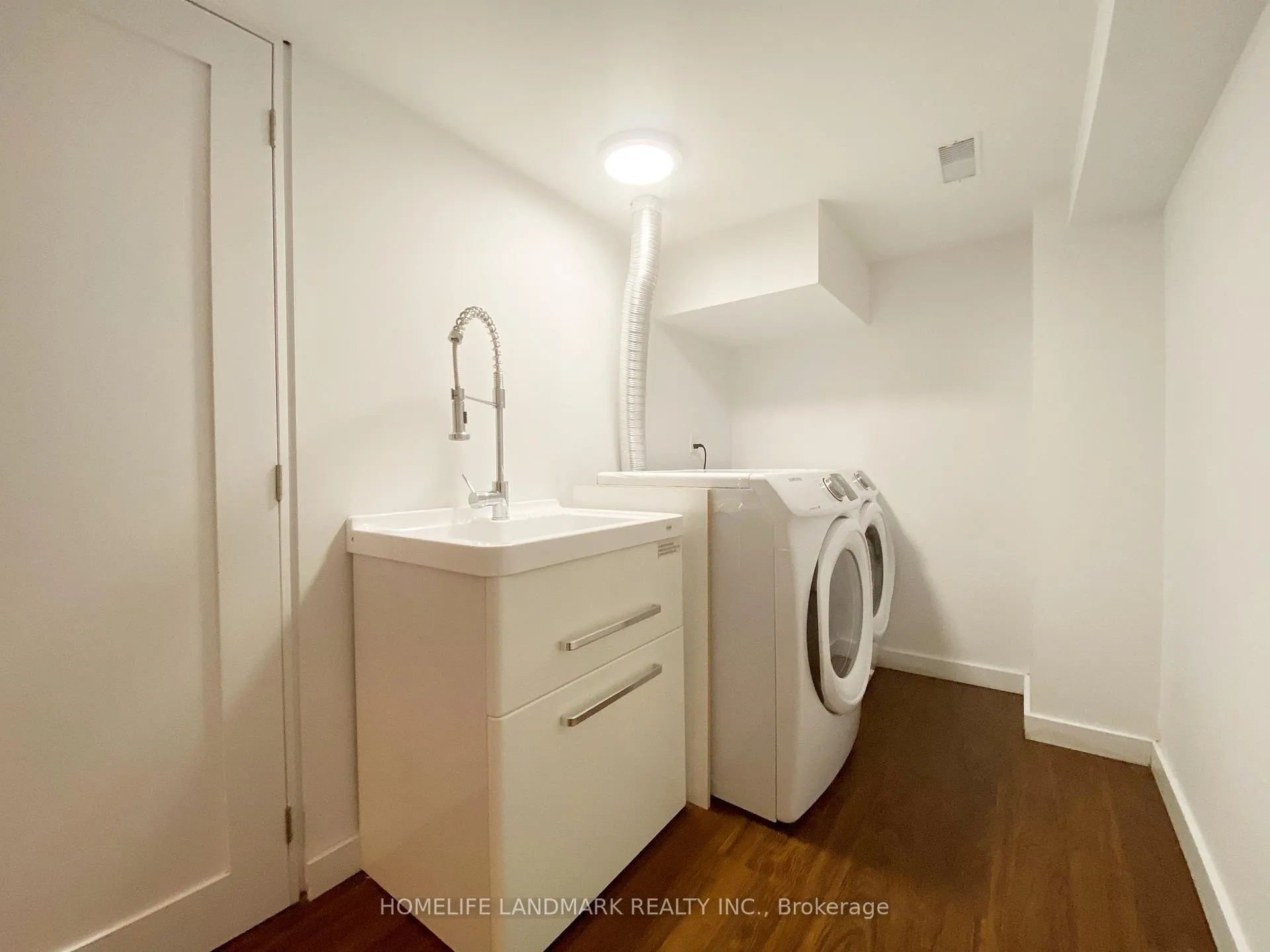 Photo 31 of 32 Elmer Avenue, Toronto, The Beaches — HOMEH